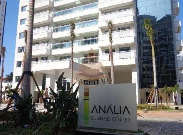 Comercial · 36m² · 1 Vaga · Sala comercial de 36 m2  com 1 banheiro e 1 vaga