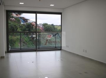Comercial · 42m² · 1 Vaga · Sala comercial reformada pronta para trabalhar ao lado do Porto