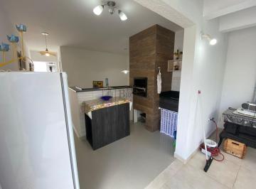 Casa · 252m² · 3 Quartos · 2 Vagas · Sobrado modelo triplex, mobiliado, com área para festas em familia e reunião de
