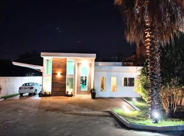 Casa de 3 quartos, Águas Claras · SHA CONJUNTO 4 - CASA MODERNA E ACONCHEGANTE!