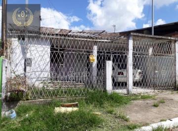 7a7cf7c154882cc03ac8662fea5fbebaf5561bdc · Casa de Dois Dormitórios, Ótima localização no Bairro.