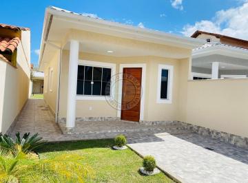 Casa · 84m² · 2 Quartos · 2 Vagas · Linda casa a 3 quadras da praia em Itaipuaçu