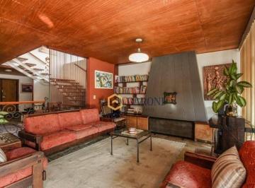 c1034cbd4e6ed14d825d716c4bf438bde1df0d16 · Sobrado à venda Alto de Pinheiros SP 3 suítes amplas, 4 vagas de garagem