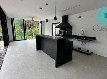 76a3b428e6ca825984eac89933ddf8e6919eac42 · Casa térrea com 3 suites e escritório com 303 m² por R$ 2.890.000 - Condominio Villagio Paradiso - I