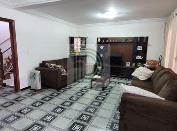 Casa · 250m² · 6 Quartos · 5 Vagas · Oportunidade para renda - 3 casas - terreno 250 m²