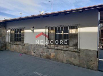 Casa · 207m² · 5 Quartos · 5 Vagas · Casa em Rua Guadalajara - Santa Rosa - Londrina/PR
