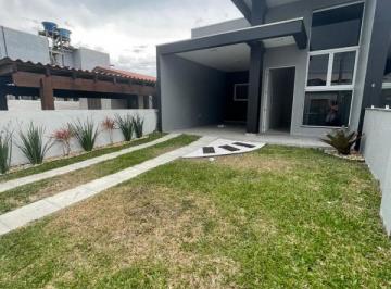 Apartamento · 104m² · 3 Quartos · 1 Vaga · casa geminada de 03 dormitorios no centro de imbe