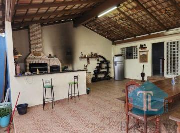 Casa · 80m² · 1 Quarto · 2 Vagas · AR 02 - VARANDÃO COBERTO C/ CHURRASQUEIRA - NA ENTRADA DA VILA