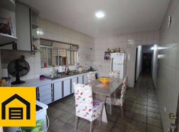 bdebe29411daae1fcfa657d9d993f13180dfcae9 · Casa com 2 dormitórios à venda, 114 m² por R$ 765.000,00 - Vila Lisboa - Mauá/SP