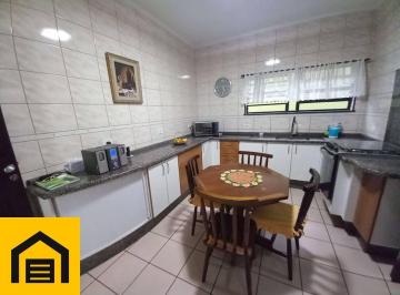 39a504889bc5649a0a239a35594813dc950b4e65 · Sobrado com 2 dormitórios à venda, 299 m² por R$ 990.000,00 - Vila Assis Brasil - Mauá/SP