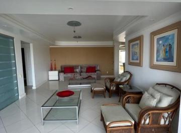 Apartamento de 5 quartos, Salvador · Caminho da Árvores , 4/4 , 3 suítes ,2 varandas, home, nascente, vista livre .