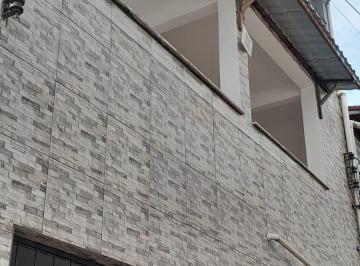 Casa de 3 quartos, Salvador · CASA MARAVILHOSA, 3/4, (2 SUÍTES), VARANDA E GARAGEM, BAIRRO SAÚDE