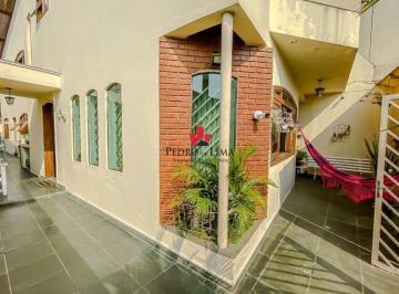 Casa · 400m² · 4 Quartos · 6 Vagas · Sobrado 4 quartos, 6 vagas e 400m² na Chácara Califórnia