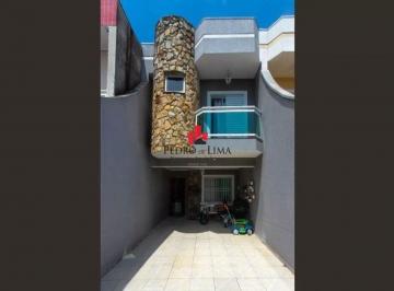 Casa · 207m² · 3 Quartos · 2 Vagas · Sobrado na Vila Carrão com 207m², 3 quartos (1 suíte), área com churrasqueira e 2 vagas