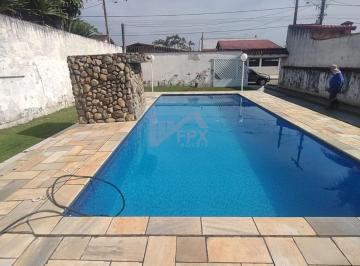 Casa de 2 quartos, Itanhaém · Casa com Piscina em Itanhaém sendo Oportunidade única com 02 Suítes
