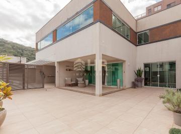 Casa · 204m² · 4 Quartos · 4 Vagas · Casa com 04 dormitórios sendo 02 suítes e 04 vagas