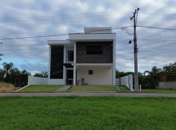 Casa · 230m² · 3 Quartos · 2 Vagas · Casa Alto Padrão Em Condominio Fechado Em Canasvieiras