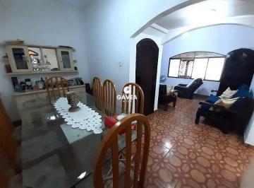 Casa · 173m² · 3 Quartos · Sobrado à venda no Centro em São Vicente.