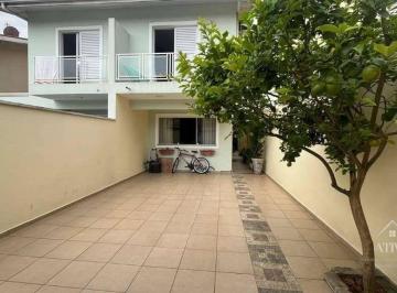 eafc8b9184be25ed54e8756855a0f0b44ad22c1a · IMPERDIVEL!! Casa com 3 dormitórios à venda, 131 m² por R$ 770.000