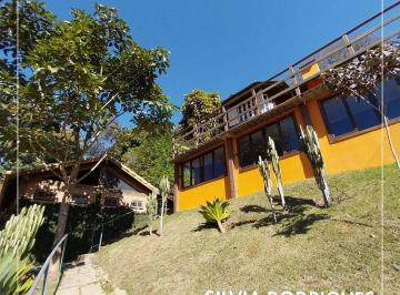 Casa de 3 quartos, Petrópolis · Vende-se charmosa casa em Bonsucesso, Itaipava 