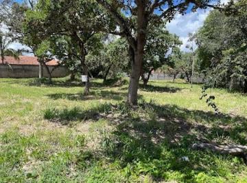 0b18e8f89406303fab899d6392ef7f594355bfe2 · Terreno 2.700m2 Cond.Quintas da Alvorada