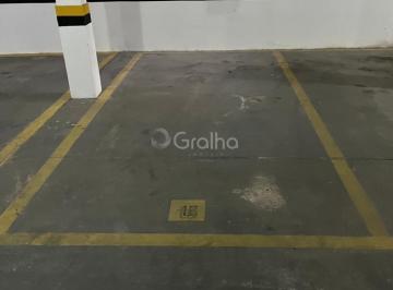 01 · Box de garagem com 12m² no Centro
