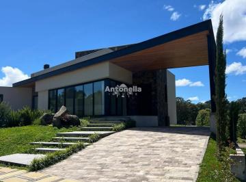 Casa · 459m² · 3 Quartos · CASA ALTO PADRÃO