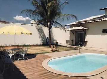 Casa · 310m² · 3 Quartos · 3 Vagas · Sobrado à venda, 3 quartos, 1 suíte, 3 vagas, Presidente Roosevelt - Uberlândia/MG