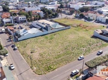 7b04e1922524dce7947a66776e551703c2880478 · Terreno à venda, 4500 m² por R$ 3.200.000,00 - Centro - Navirai/MS