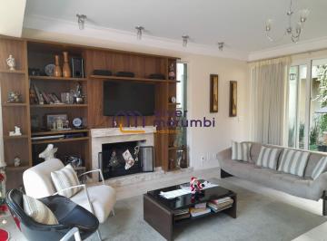 Casa · 316m² · 4 Quartos · 6 Vagas · Sobrado  próximo ao Colégio Santo Américo
