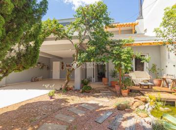 Casa · 350m² · 5 Quartos · 4 Vagas · Espetacular Casa com 5 Dormitórios, Piscina e Lazer Completo Próximo à BR-116