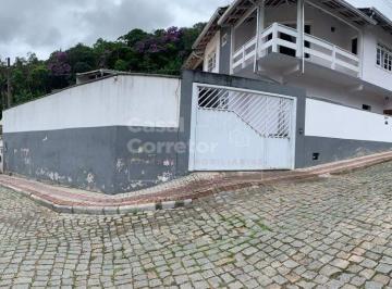 Casa · 240m² · 6 Quartos · 2 Vagas · CASA DE ALVENARIA DE 240m² COM SEIS DORMITÓRIOS SENDO UMA SUÍTE
