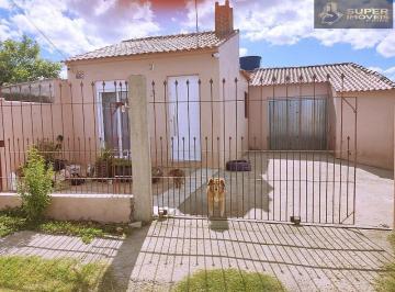 Casa · 351m² · 3 Quartos · 4 Vagas · Bela Casa para Venda em Piratini-RS