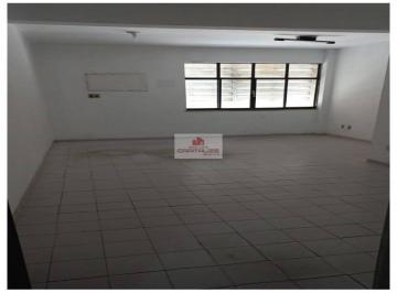 688f0ba95d41bb66ea21c37811359dc4.jpg · Sala com 21,45m2, com banheiro, quitada