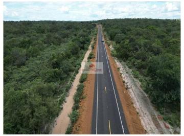 0efbcfc5b9ae6086a73cd147c299dc78.jpg · Fazenda com 7.800 hectares, dula aptidão, toda cercada, teor de argila de 18% a 25%