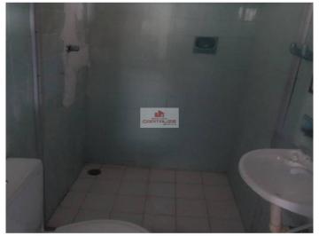386e0648084c6ce31fe91a2ecb34cdb9.jpg · Casa com 4 quartos, sento 1 suíte