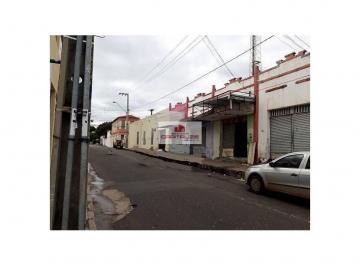 29d8cdf01f7217259c66ac99e28a8129.jpg · Casa Comercial com 8 pontos comerciais, no centro, terreno de 600m2