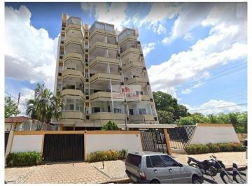 63cd0589f8903c20e27aca30cc1ffe26.jpg · Apartamento com 155m2 de área construída, com 3 quartos com varanda