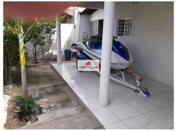 4eed4798c90c1da4ad60f0a9b0a67432.jpg · Casa com 3 quartos, sendo 1 suíte