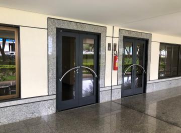 Apartamento de 3 quartos, Brasília · SQN 311 Apartamento 03 quartos, 01suíte, vazado, gar, desocupado 