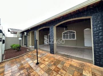 Fachada · Casa com 4 dormitórios para alugar, 188 m² por R$ 4.323,36/mês - São Benedito - Uberaba/MG