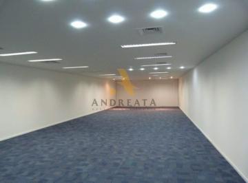 Comercial · 177m² · Aluguel de Sala Comercial, 177 m², por R$ 8.8 mil em Centro.