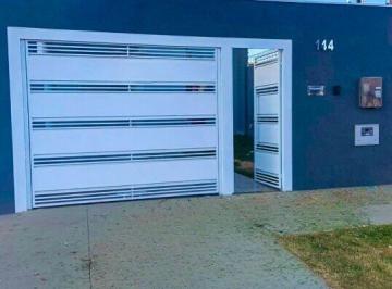 Casa · 90m² · 3 Quartos · 2 Vagas · Imóvel recém construído e localização privilegiada!
