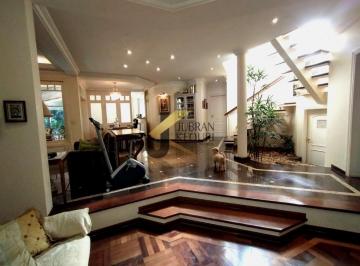 Foto 01 · Casa à venda no condomínio Alphaville Campinas com 5 suítes, piscina e espaço gourmet.