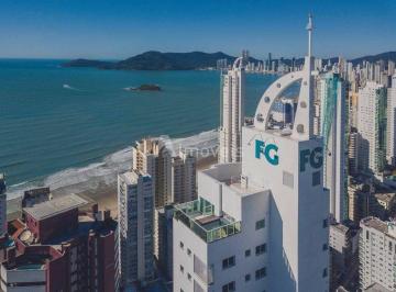 Apartamento · 132m² · 4 Quartos · 3 Vagas · Apartamento com 4 quartos à Venda, Centro - Balneário Camboriú