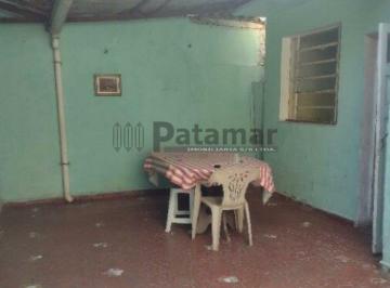 Casa · 65m² · 2 Quartos · 1 Vaga · Casa com 2 Quartos e 1 banheiro à Venda, 65 m²