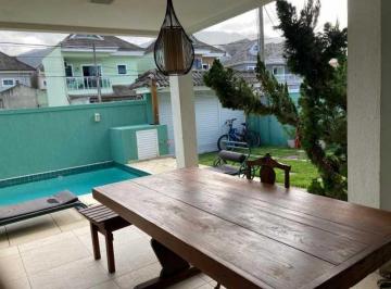 Casa · 180m² · 4 Quartos · 2 Vagas · Casa em Condomínio : Triplex / Residencial / Vargem Pequena