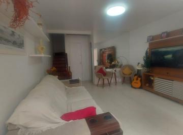 Casa de 3 quartos, Cabo Frio · Casa Duplex c/ 3 Qtos e Terraço nas Palmeiras à Venda