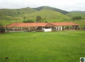 Rural · 4961000m² · 3 Quartos · 10 Vagas · Fazenda em Roseira