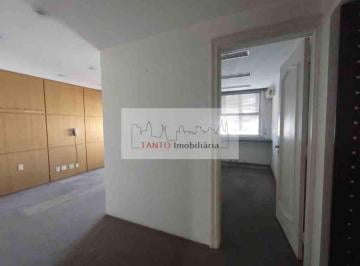 Comercial de 7 quartos, São Paulo · Conjunto comercial Próximo ao Ed Itália. Av. São Luis. 175 m2. 7 salas.